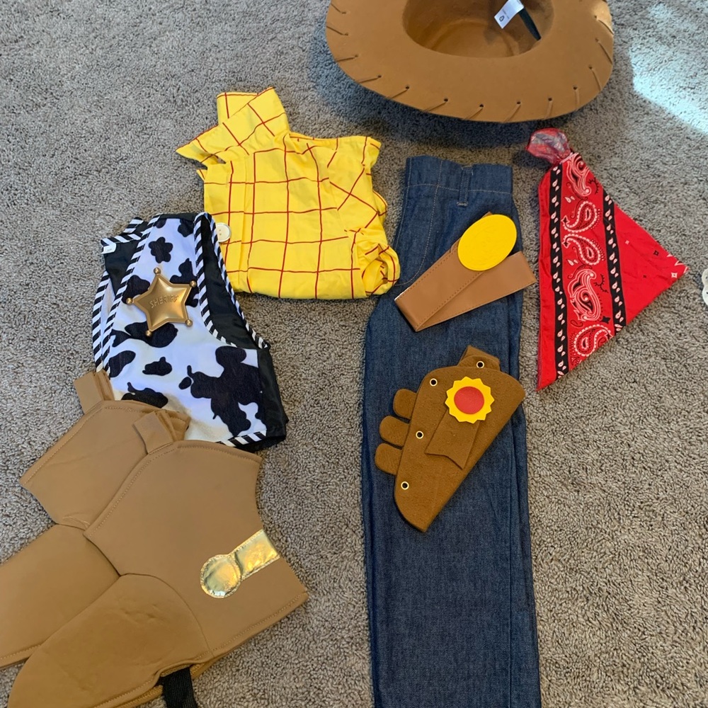 Kids 5/6 Disney Woody Costume w/ Extra Accessories